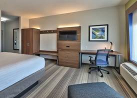 Holiday Inn Express & Suites HOUSTON EAST - BELTWAY 8 by IHG 3