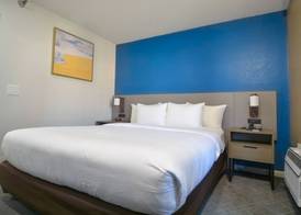 Comfort Inn & Suites Moreno Valley near March Air Reserve Base 2