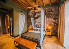 The Remote Hotel 4