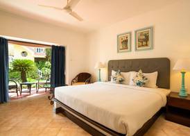 Coconut Grove Beach Resort 5