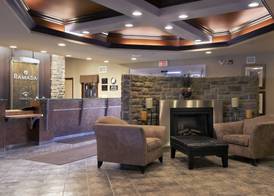 Ramada by Wyndham Drumheller Hotel & Suites 4