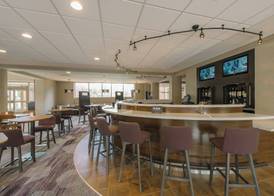 Courtyard by Marriott Nashua 4
