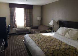 Baymont by Wyndham Harvard 3