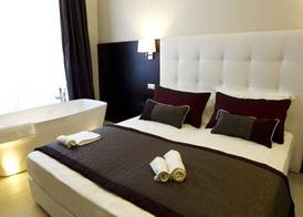 Roman Holidays Boutique Hotel 5