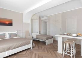 De Vivo Realty - Cyrus&Janus flats 4