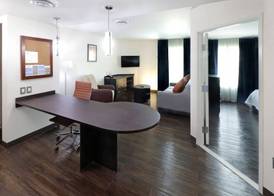 Candlewood Suites CELAYA by IHG 2
