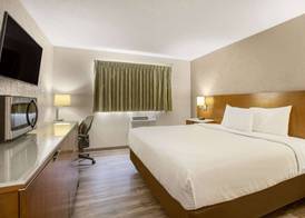Rodeway Inn & Suites Grand Rapids Southeast 5
