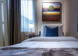 Delphi Hotel & Restaurant 3