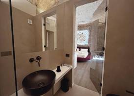 Corona Suite 4