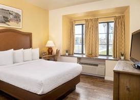 Clocktower Inn Ventura 4
