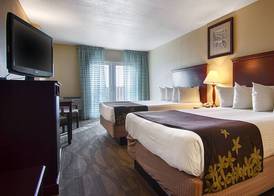 Gold Leaf Hotel of Dewey 5