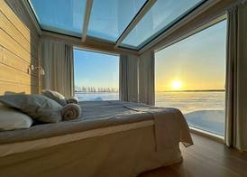 Seaside Glass Villas 5