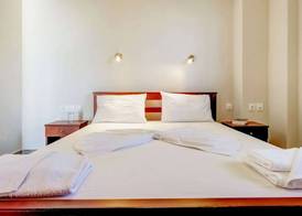 Seaview Studio in beautiful setting, west from Chania 5