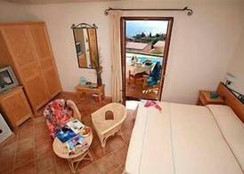 Hotel Villa Gustui Maris 4