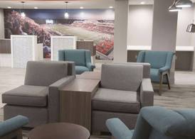 La Quinta Inn & Suites by Wyndham Pittsburg 2