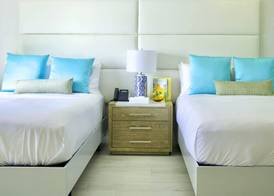 LA Vue Boutique Hotel & Beach Club 4