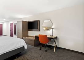 Holiday Inn Express & Suites PERRY by IHG 3