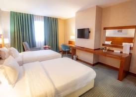 Nevali Hotel & Convention Center 2