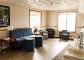 Travelodge by Wyndham Escanaba 2