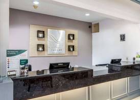Quality Suites Burleson - Ft Worth 5
