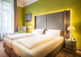 The Ascot Hotel 5