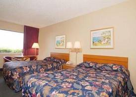 Econo Lodge Sebring 3