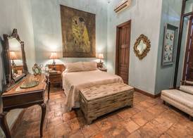 Casa Pedro Loza 2