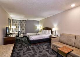 La Quinta by Wyndham Springfield South 5