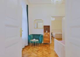 National Theatre Elegance Residence 4