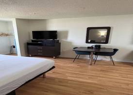 Everstay Living 4