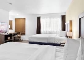 Las Vegas Serene Hotel 3