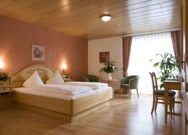 Gasthof Zur Burg 4