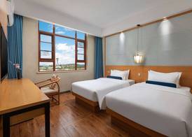 Days Inn By Wyndham Dali Erhai Park 4