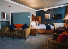 The Sun Hotel & Bar 2