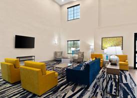 Comfort Suites Bastrop 3