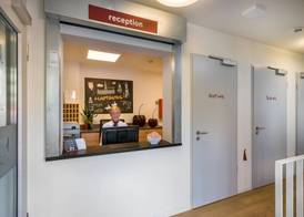 Signature East Hotel Apartment 4