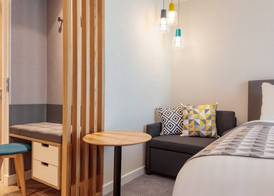 Holiday Inn LONDON - HEATHROW BATH ROAD by IHG 3