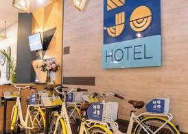 Mojo Hotel & Market 5
