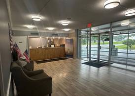Americas Best Value Inn Rockford 3