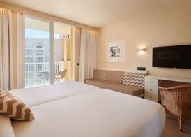Protur Badí­a Park Aparthotel 4