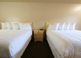 Woodside Dells Hotel & Suites 4