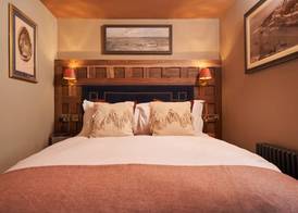 Harbour Inn 4