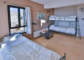 Dana Guesthouse 4