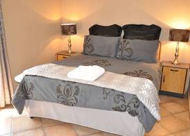 Ukutula Lion Lodge 4