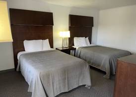 Rips Country Inn 4