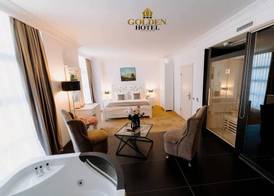 Golden Hotel 5