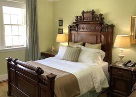 Manoir Chamberland (Adults Only, No Pets) 2