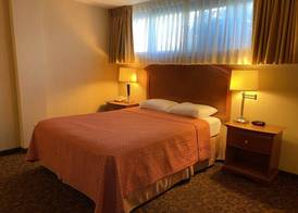 Royal Pacific Motor Inn 4