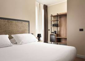 Essence Hotel 5