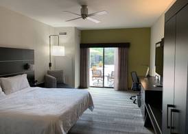 Holiday Inn Express & Suites EL DORADO HILLS by IHG 4